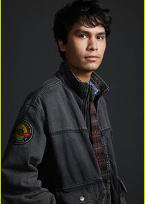 Forrest Goodluck
as Tyler Easterbrook