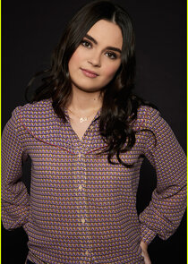 Landry Bender
as Bella Whitmore