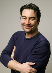 Nathaniel Parker
as Blount