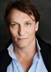 Oliver Masucci
as Georges