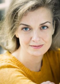 Lucy Russell
as Winston