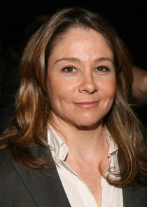 Megan Follows
as Maud