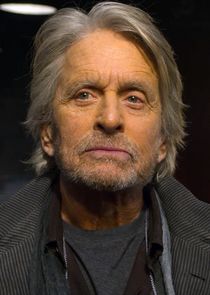 Michael Douglas
as Sandy Kominsky