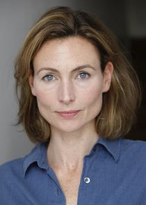 Annabel Mullion
as Aunt Emily