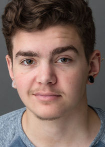Elliot Fletcher
as Jake Barlow