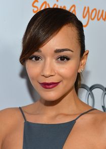 Ashley Madekwe
as Lisa Guillory
