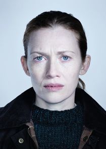 Mireille Enos
as Sarah Linden