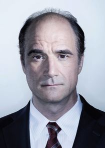 Elias Koteas
as James Skinner