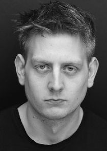 Alexander Scott
as Captain Lawrence Prince