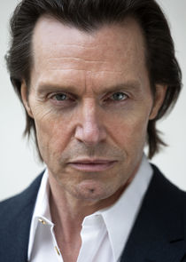 Kevin Howarth
as Woodes Rogers