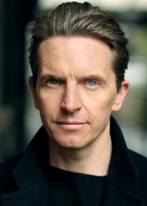 Oliver Ryan
as Andrew Cooper