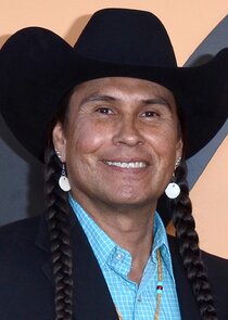 Mo Brings Plenty
as Ottawa Jones