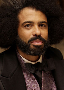 Daveed Diggs
as Frederick Douglass