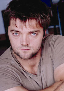 Darren Hynes
as Albert