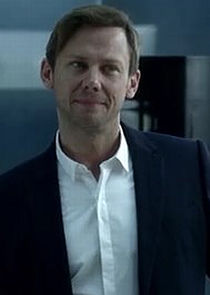Jimmi Simpson
as William