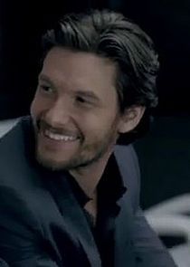 Ben Barnes
as Logan Delos