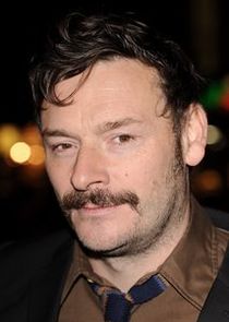 Julian Barratt
as Dr. Peter Toynbee