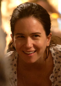Katherine Waterston
as Jess