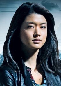 Grace Park
as Akani Cuesta