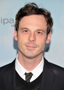 Scoot McNairy
as Deputy Attorney General Rod Rosenstein