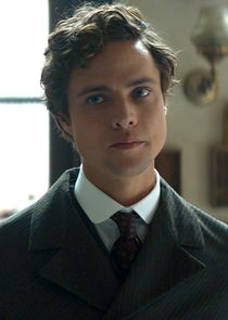 Douglas Smith
as DS Marcus Isaacson