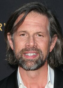 Johan Heldenbergh
as Robert Fournier