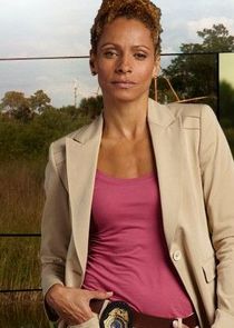 Michelle Hurd
as Colleen Manus
