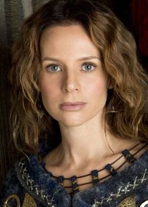 Jessalyn Gilsig
as Siggy