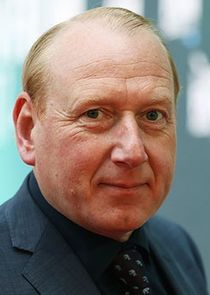 Adrian Scarborough
as Philip Walters