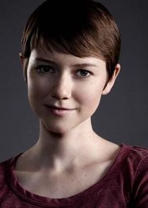 Valorie Curry
as Emma Hill