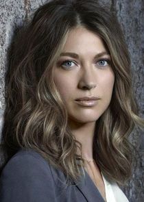 Natalie Zea
as Claire Matthews