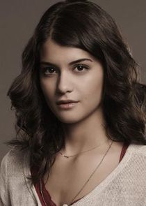 Sofia Black-D'Elia
as Erin Connors