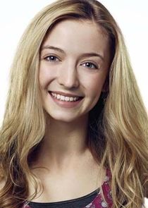 Hana Hayes
as Lizzie Sanderson