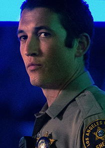 Miles Teller
as Martin Jones