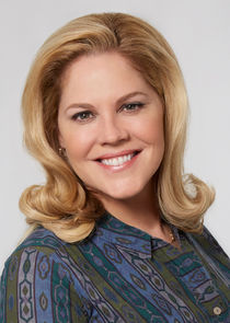 Mary McCormack
as Peggy Cleary