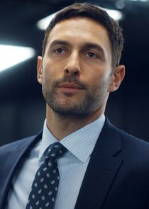 Noah Mills
as Jason Bragg