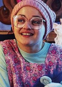 Joey King
as Gypsy Blanchard