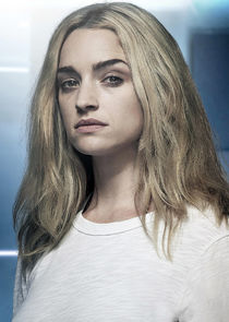 Brianne Howey
as Shauna Babcock