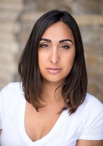 Saskia Chana
as Deniz