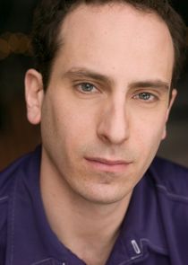 Peter Grosz
as Mike Pence