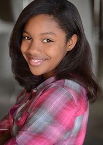 Taylor Mosby
as Amira