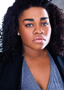 Da'Vine Joy Randolph
as Shaveese Diggs