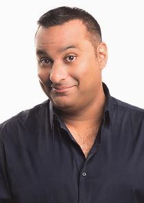 Russell Peters
as Constable Douglas 