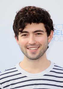 Ian Nelson
as Andy Klavin