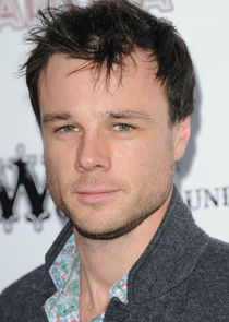 Rupert Evans
as Andrew Greenwood