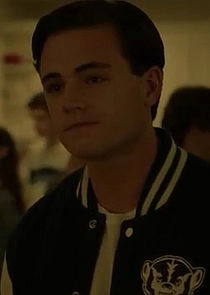 Luke Cosgrove
as Jay Heisel