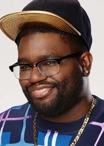 Lil Rel Howery
as Bobby Carmichael