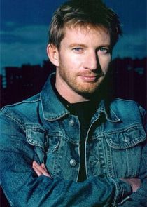 David Wenham
as Detective Sargeant Al Parker