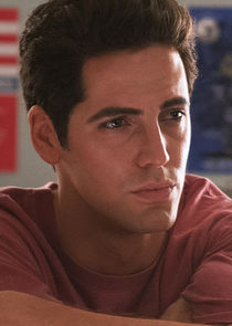 Brett Donahue
as John F. Kennedy, Jr.