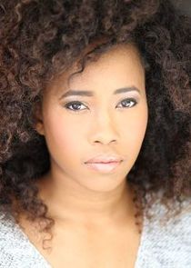 Zoe Renee
as Noni Williams